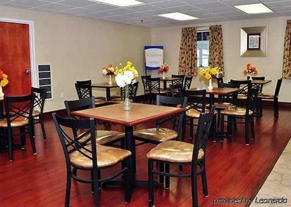 ควอลิตี้ อินน์ เบิร์กวิลล์ ไฮเวย์ 360 แอนด์ 460 Burkeville ร้านอาหาร รูปภาพ